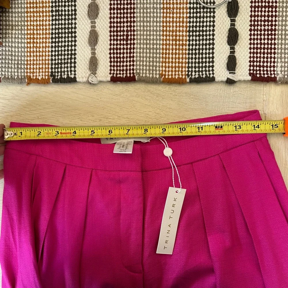 Trina Turk‎ Carefree Pant Women's Pink Culottes Wide Leg Cropped Pleated Size 4